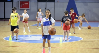 Konak’ın ücretsiz yaz spor okullarında kayıt dönemi başladı