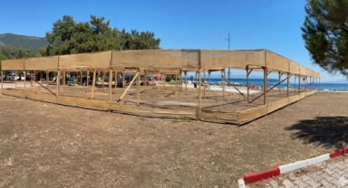 Menderes'te Gece Pazarı isyanı: ''Parkımıza dokunmayın''