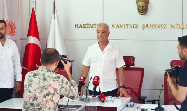 Seferihisar’da seçim ilk turda sonuçlandı… Kazanan isim Fuat Gümüş oldu!