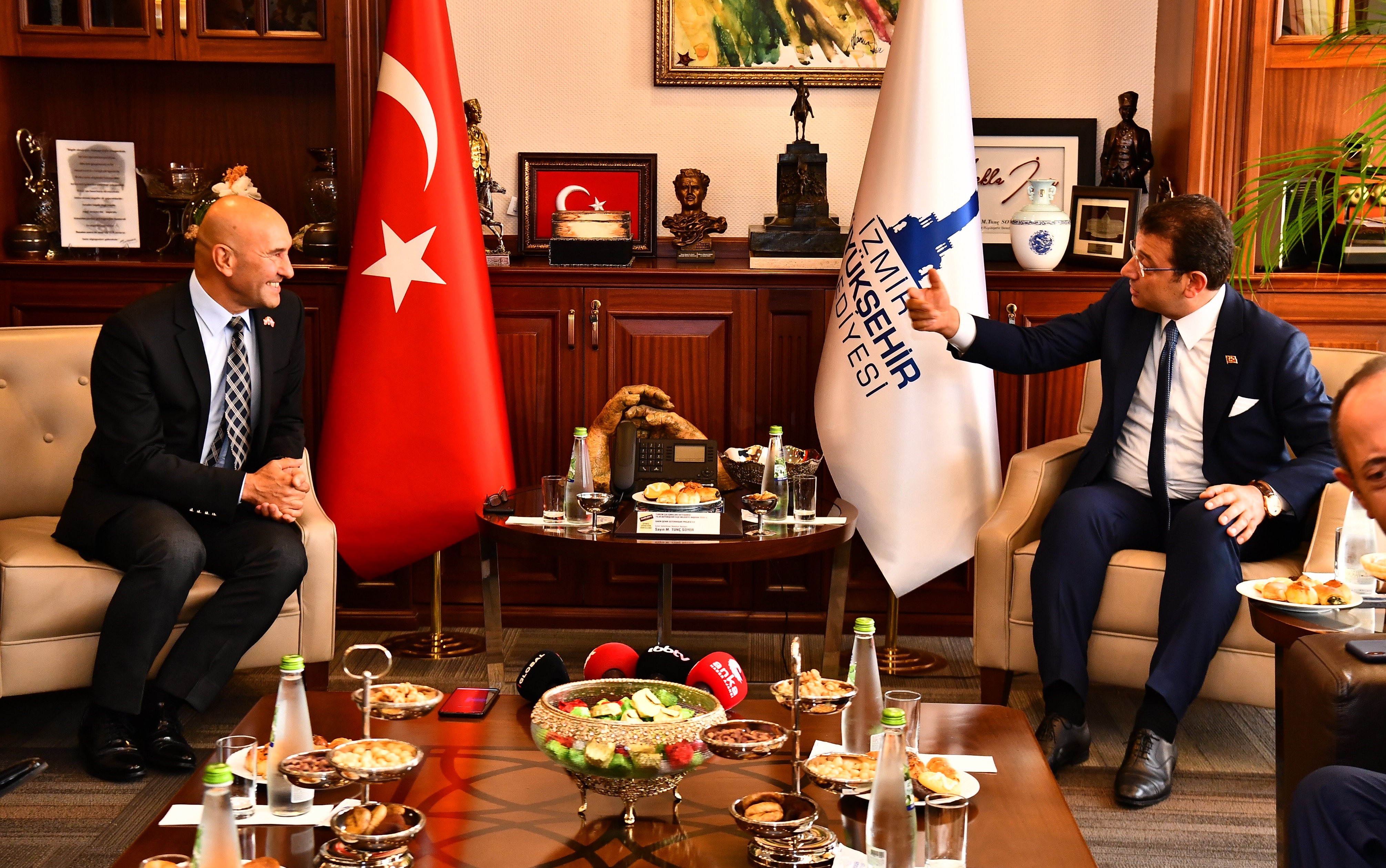 SOYER VE İMAMOĞLU BİR ARAYA GELDİ