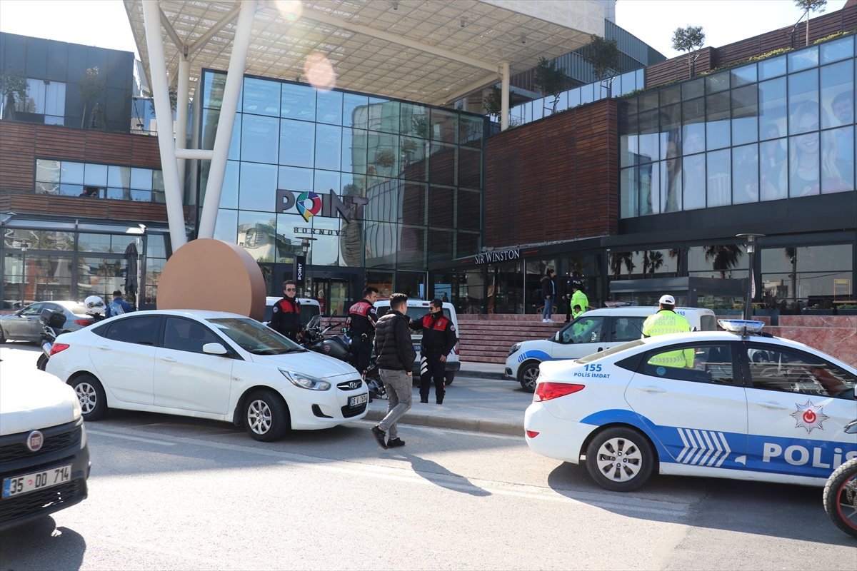 Point AVM'de silah sesleri